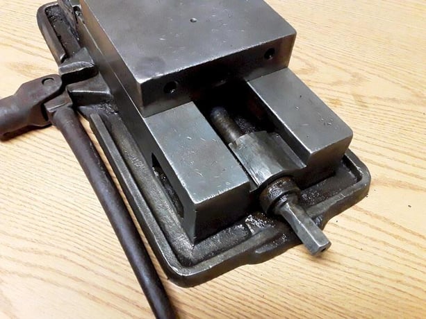 Jet #JLV-6 Vise - Image 3