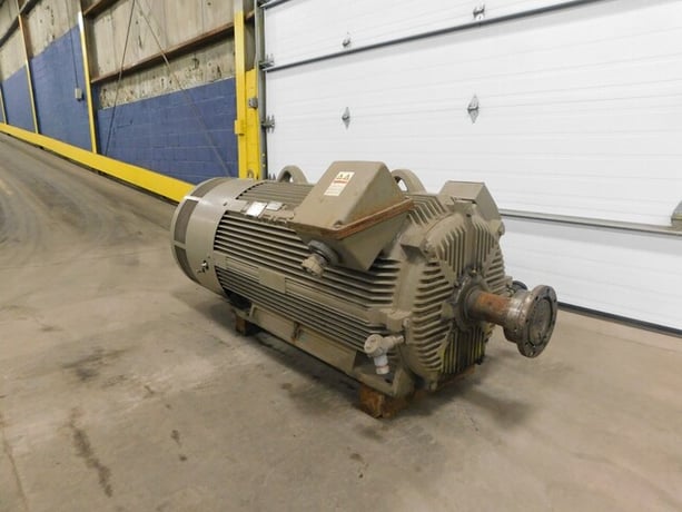 450 HP 1190 RPM General Electric, Frame 5013S, model 5KS513SAA353 severe duty AC motor, 2300 Volts - Image 3