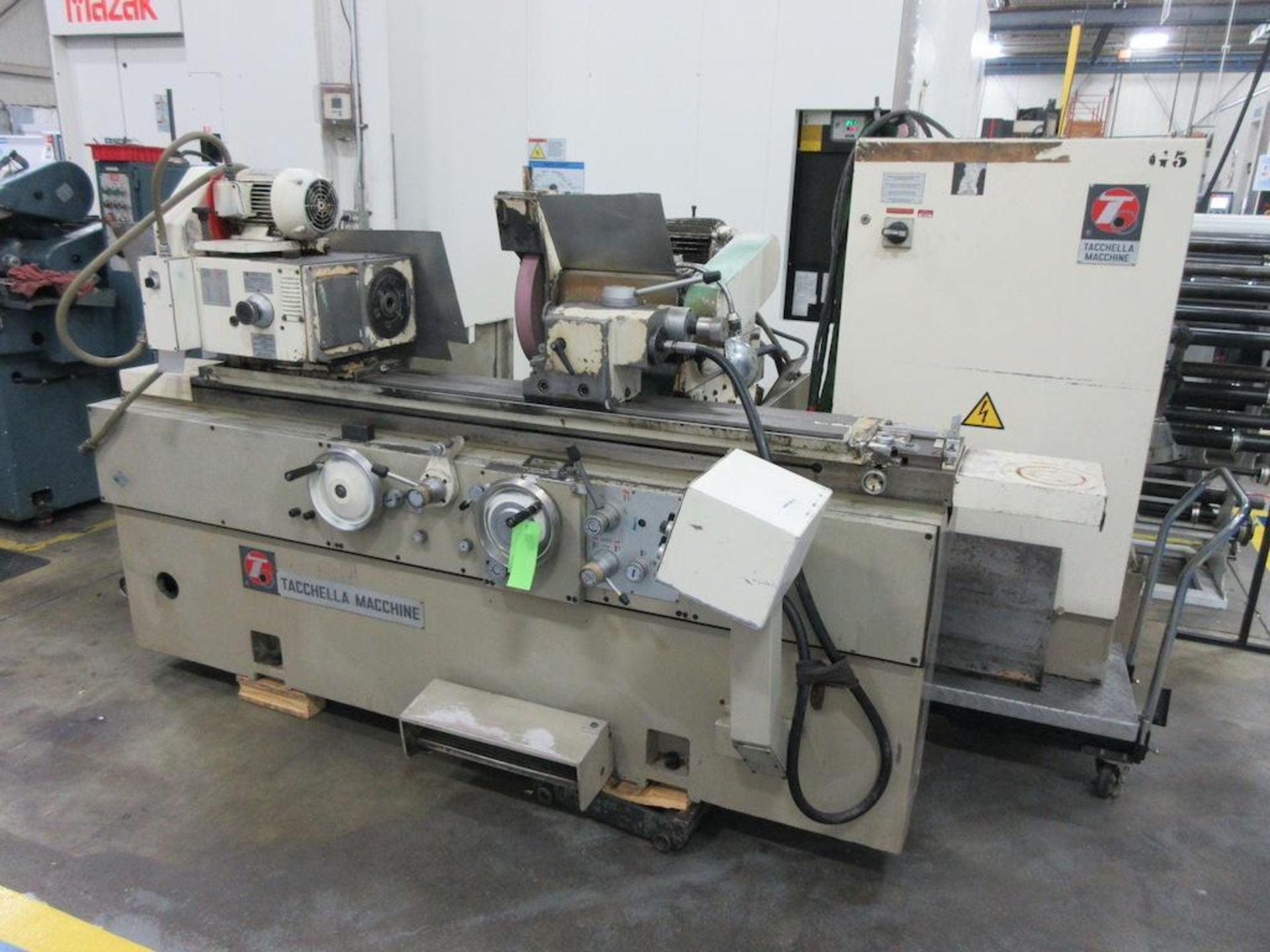 14" x 40" Tacchella #1018UA, 16" diameter x 2" width x 5" hole wheel, hydraulic table traverse, automatic - Image 2