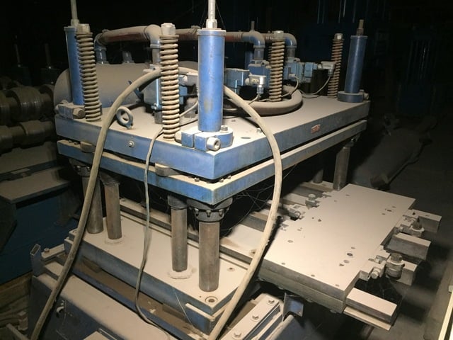 45 Ton, Airam/Bradbury #C.O.S., flying cut-off press, 2-24" diameter bladder, 41.5" between rods - Image 5