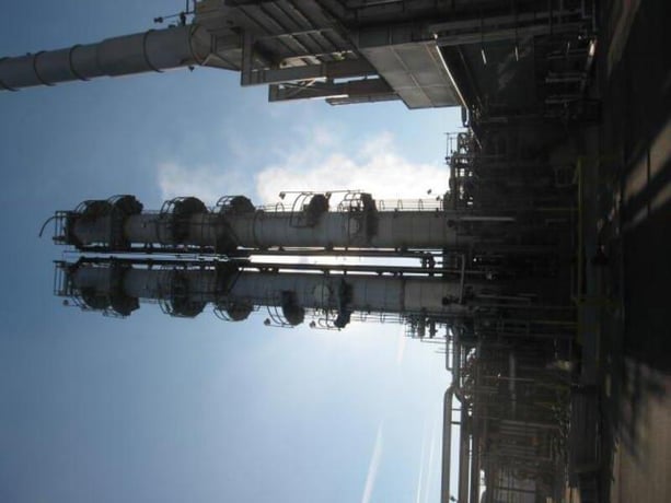 Oil Refinery, 15,500 BPD, 2 units, newer alloy tower, 2003 and 2005 - Image 4