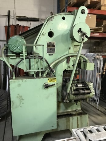32 Ton, Minster #B1-32, high speed gap frame press, 1.5" stroke, 11" shut height, 2.25" adj., 24" x15" bed - Image 4
