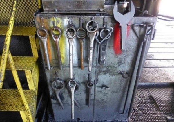 4000 Ton, Lake Erie, Double Action Hydraulic Press, 168" die space, 180" ram stroke, 48" ejector stroke - Image 4