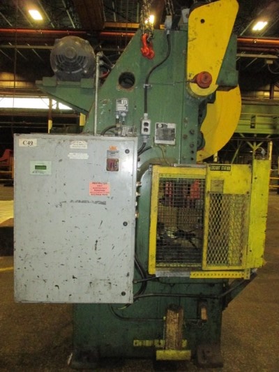 60 Ton, Minster #70-4, Gap Frame Single Crank Press, 7" stroke, 15-1/2" shut height, 31-1/2" x 21" bed, 90 SPM - Image 4