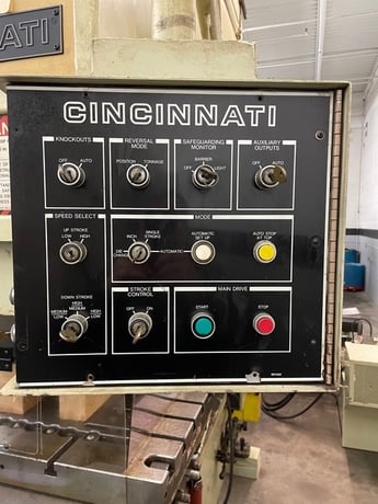 75 Ton, Cincinnati #75OBS, hydraulic gap frame press, 8" stroke, die cushion, Cincinnati tonnage and position - Image 2