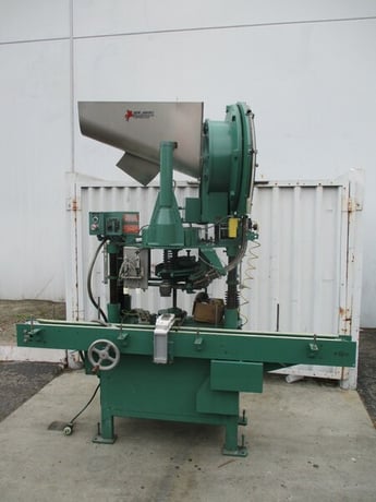 New Jersey Apache #550S, automatic bottle capping machine - Image 1