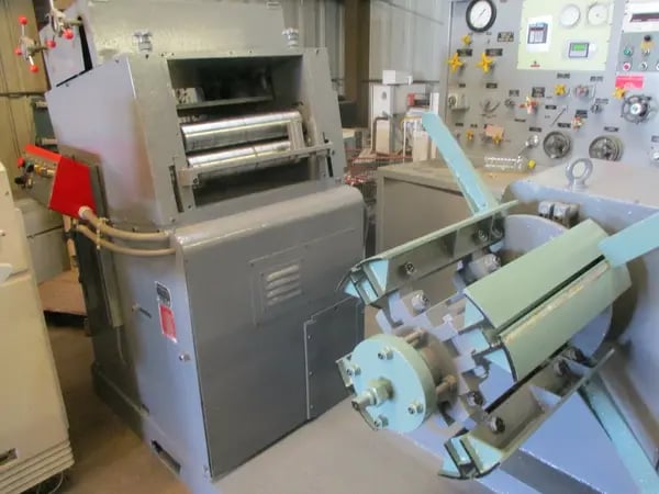 18" x .01" Combination roll leveler & uncoiler/coil reel, 4500 lb. - Image 2