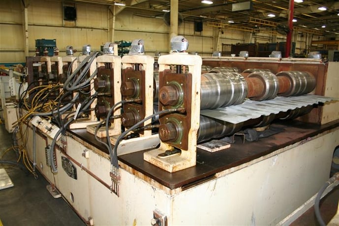 32 Stand, Tishken #32-XHW-4, Rollformer, 4 1/2' ' spindle diameter, 70" roll space, 18" horizontal center - Image 5