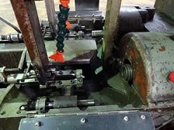 1/4" Shimazu #Super 2, Twin Spindle Nut Tapper, 190 PPM, 185mm x 25mm R Bent Tap, hopper 1990 - Image 2