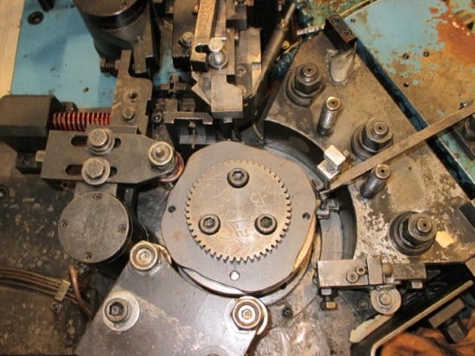 5/16" Saspi #RV-8, thread rolling machine, 30" vibra feed bowl, 8' conveyor - Image 2