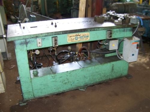 72" Lubow, Hydraulic Bender, 72" L x 30" width table, 8" hydraulic, 40" work height, self continuous - Image 1