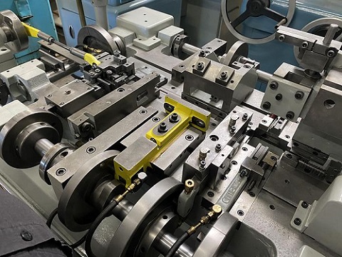 Nilson #751, Four Slide Machine, 1/16" wire diameter, 3/4" strip, 3" feed, 400 SPM, rebuilt - Image 3