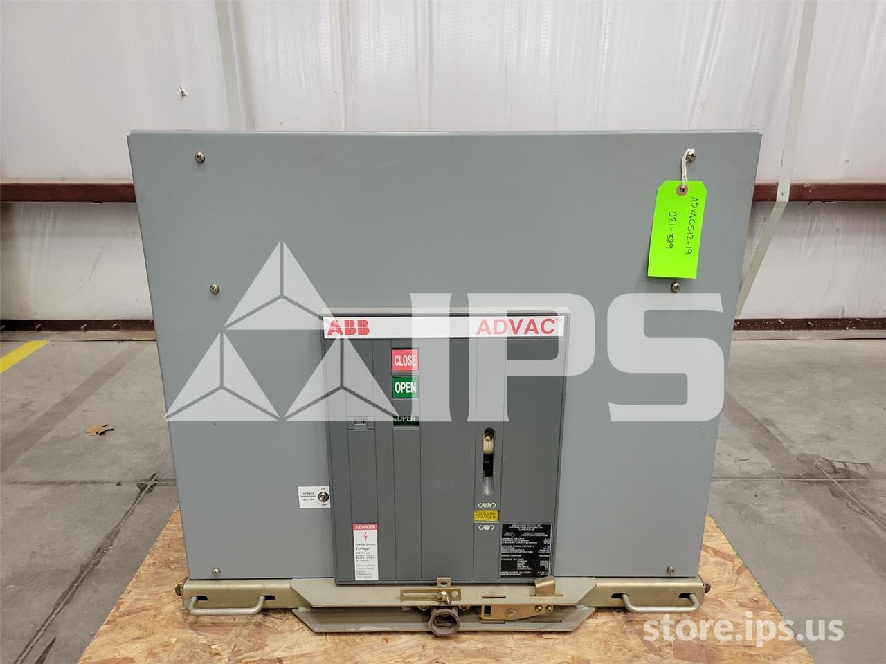 1200 Amps ABB Advac Aa221777xx0000p Model 2 (advac Model 2) 125 Volts DC Control - Image 1