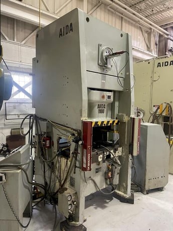 121 Ton, Aida #NS1-1100, single point eccentric geared straight side press, 4.3" stroke, 2001 - Image 2