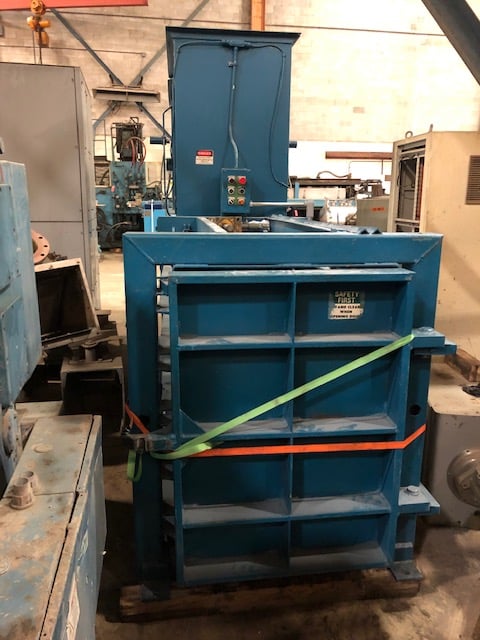 Economy #72A42-OShut Height, baler, 20 HP Reuland motor, Vickers valves & pump - Image 3