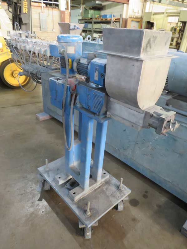 1.6" Werner & Pfleiderer #ZSK40, co-rotating twin screw extruder, 46:1 L/D, 50 HP, 1990 - Image 3