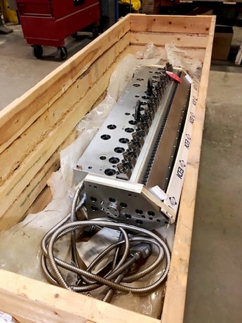 52" EDI #52U/F-R75, dual entry sheet die, with restrictor bar, poly side control, 2008 - Image 1