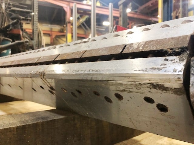 60" EDI, flexible sheet die, upper flexible lip, fixed lower lip, back center feed entry - Image 3