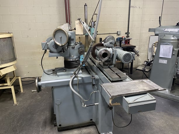 Gallmeyer & Livingston #62, tool & cutter grinder, power table & workhead, 1986 - Image 2