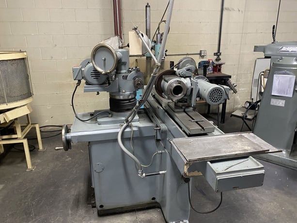 Gallmeyer & Livingston #62, tool & cutter grinder, power table & workhead, 1986 - Image 3