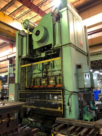800 Ton, Niagara #SE2-800-120-60, straight side double crank press, 24" stroke, 47" Shut Height, air clutch & - Image 4