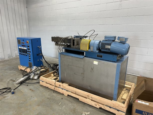 .79" Theysohn #TSK-TT 020/28D, twin screw extruder, 28:1 L/D ratio, 2000, #18999A - Image 4