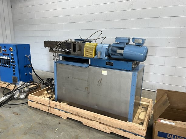 .79" Theysohn #TSK-TT 020/28D, twin screw extruder, 28:1 L/D ratio, 2000, #18999A - Image 9