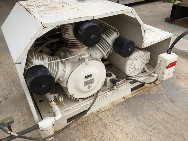 Champion #15WTS55AHU, Air Compressor, 15 HP, triple cylinder, 230/460 V., 40/20 amps - Image 2