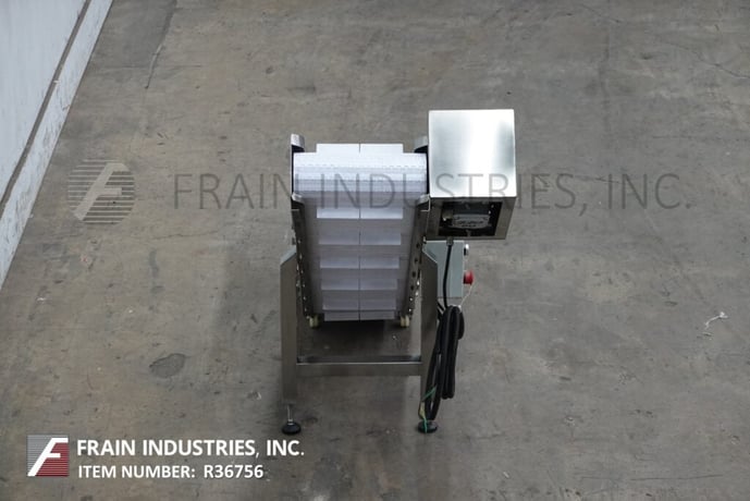 Ohlson #VFFX-35, Stainless Steel inclined cleated conveyor, 10" wide x 69" long belt with 1-1/4" high cleats - Image 4