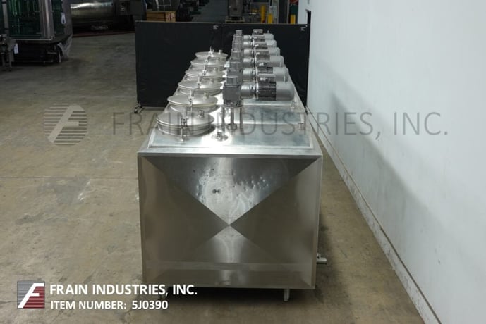 1800 gallon 304 Stainless Steel flavor tank, (6) 300 gallon chambers, top mounted lift up covers with 17" ID - Image 4