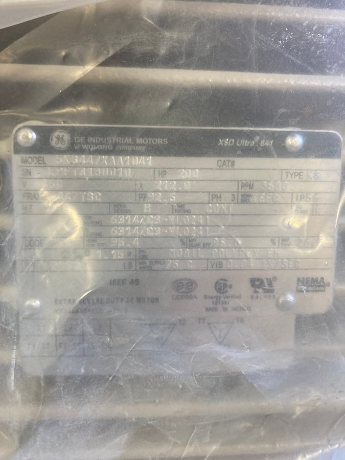 200 HP 3600 RPM General Electric, Frame 447TSC, TEFC, new surplus, 460 Volts - Image 1