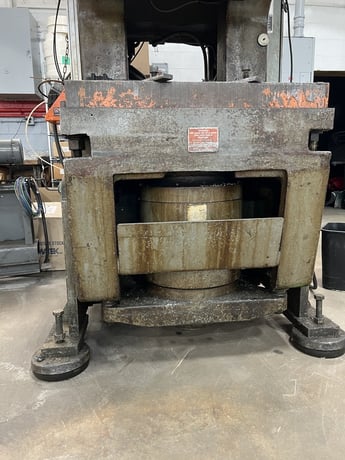 75 Ton, Bliss #C75, OBI press, 4" stroke, 3.5" adj., 36" x 24" bed, air clutch & brake, 1968, #11499 - Image 4