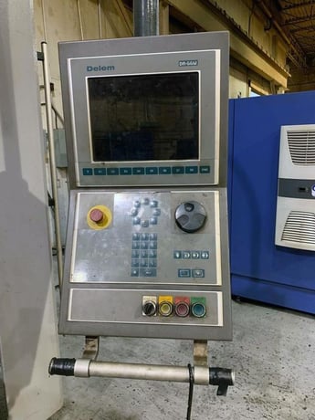 190 Ton, Durma, 6-Axis CNC hydraulic press brake, 10' overall, 1032" between housing, 10.4" stroke, 21" Shut - Image 4
