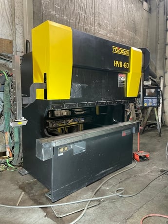 72 Ton, Toyokoki #HYB-60-20, CNC hydraulic press brake, 6' overall, 66.3" between housing, 5.9" stroke - Image 1