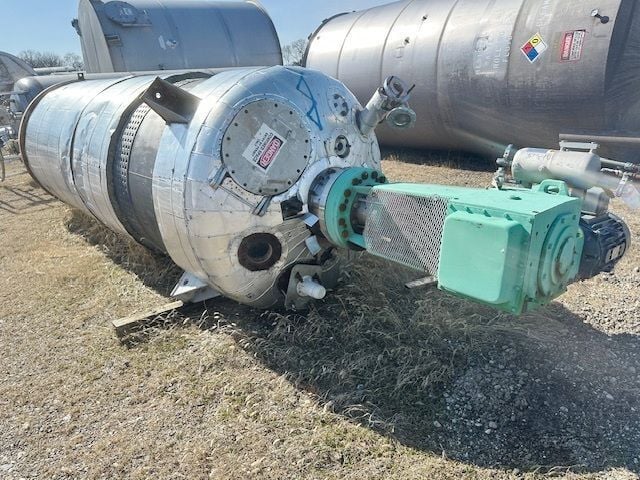 2550 gallon 316 Stainless Steel reactor, 63" dia x 16' 7.5" strght side, 100 psig, dished top & bottom, 2014 - Image 2