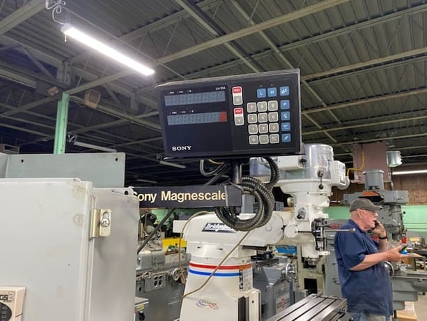 6" x 18" Parker #2Z, surface grinder, Sony 2-Axis digital read out, power elevation, one shot lube, 1981 - Image 4