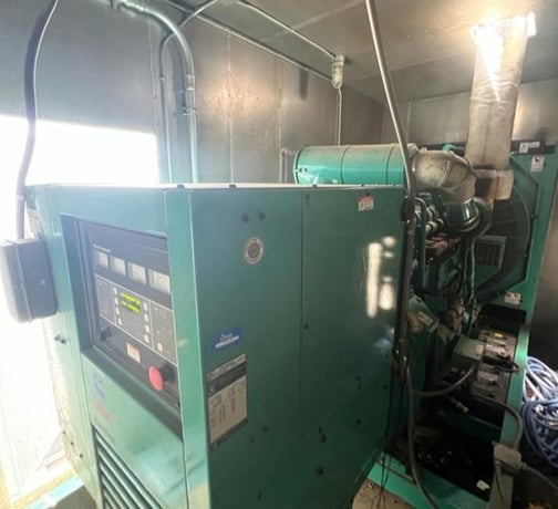 500 KW Cummins #KTA19-G4, diesel generator set, weatherproof enclosure / sound attenuated enclosure, 480 - Image 4