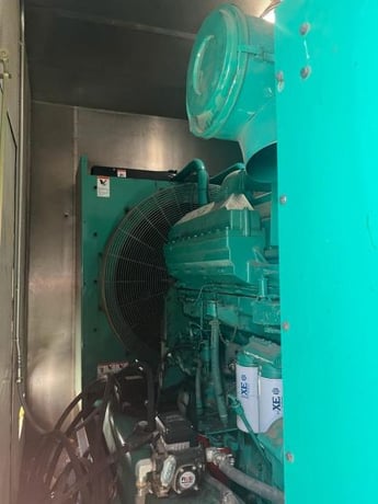 500 KW Cummins #KTA19-G4, diesel generator set, weatherproof enclosure / sound attenuated enclosure, 480 - Image 5