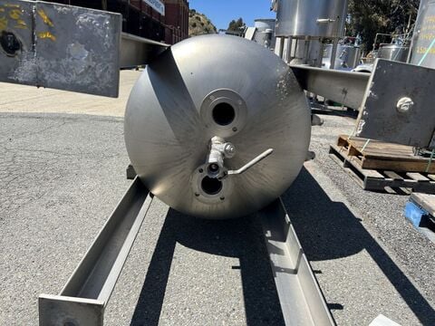 425 gallon Morfab, 304S/S Tank, 55 psi, DT/DB, 36 diameter X 96" straight side, S/N 14197,2011 - Image 5