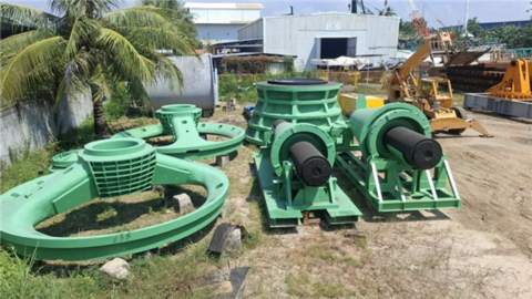 54" x 74" Kobe-Allis Chalmers gyratory crusher, flared bottom shell, #3K-BV01 - Image 1