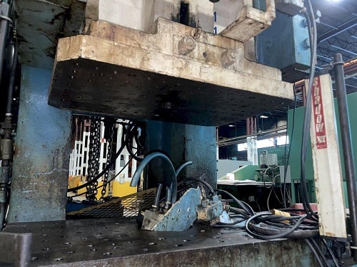 110 Ton, Bliss #C-110, OBI press, 4" slide adjust, 8" stroke, 19" Shut Height, pinch feeder - Image 5