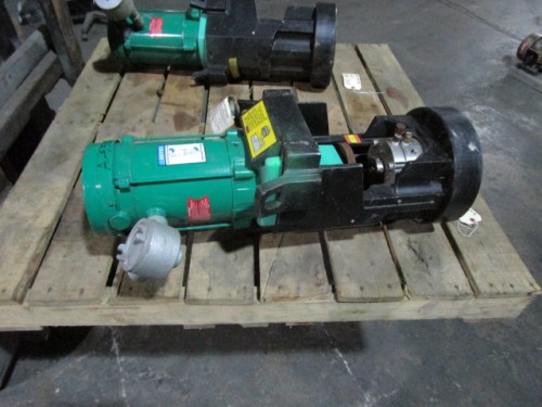 .5 HP Lightnin #V1S37, Vektor agitator drive, 8 bolt flange, 1750 RPM output & motor - Image 1