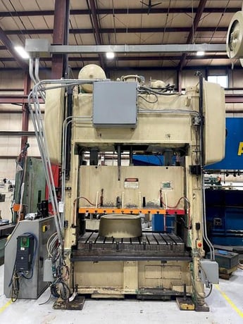 150 Ton, Niagara #SC2-150-72-36, straight side double crank press, 8" stroke, 19.5" Shut Height, air clutch & - Image 1