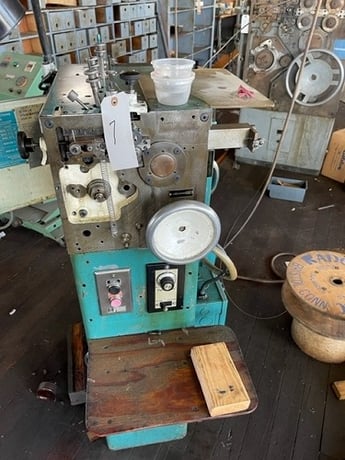 No. W100A Torrington, wire spring coiler,.003"-.015" wire dia.1/32" to 9/32" coil outside dimension - Image 2