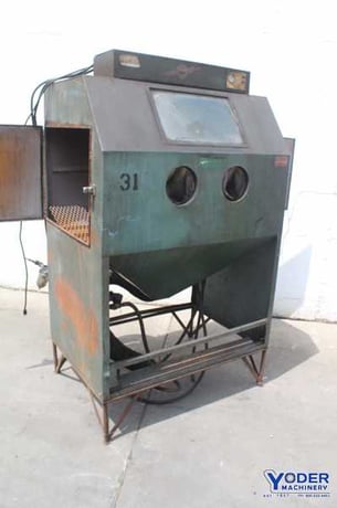 37" x 48" x 31" Blast-It-All #4837, abrasive blasting cabinet, 1/2 HP, 600 cfm, #72067 - Image 2