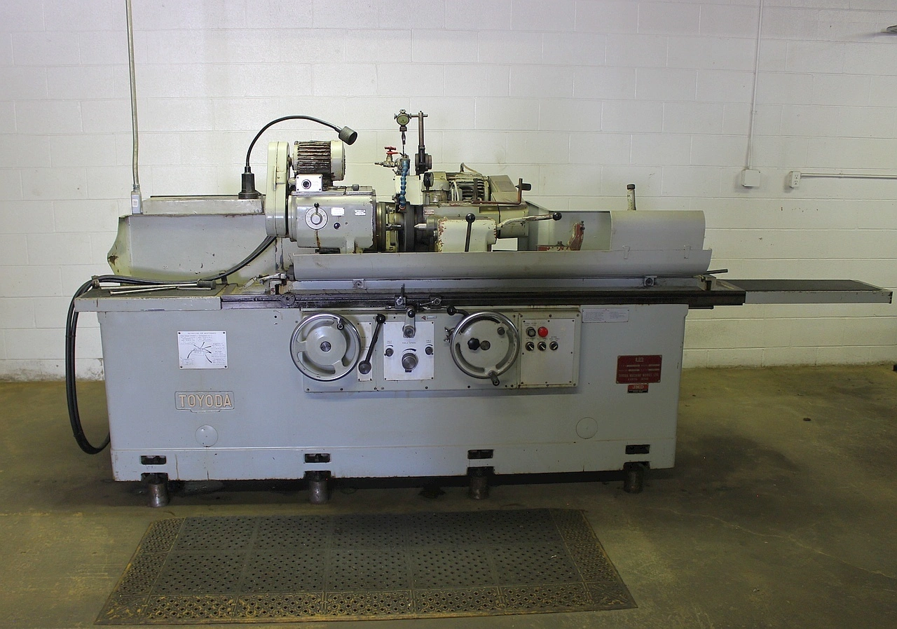 12.5" x 40" Toyoda #GUS32X100, universal cylindrical grinder, 1980 - Image 1