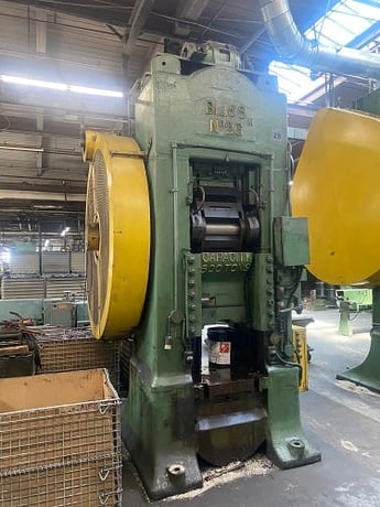 800 Ton, Bliss #26, knuckle joint press, tie rod construction, 2-1/2" stroke, 16" Shut Height - Image 1