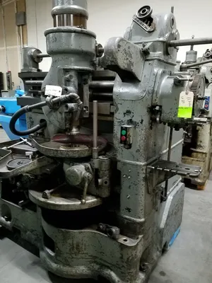 Fellows #61A, gear shaper, 18" dia., 5" face, tooling, excellent condition - Image 3