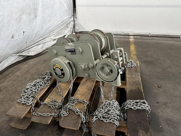 4 Ton, Budgit Under Hung Chain Hoist, hand chain control, 480 lb. hoist, S/N LG-4306 - Image 1