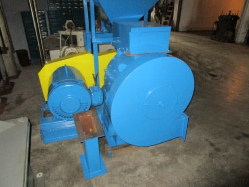 Schutz-Oneill Schutz O' Neill #22, Air Swept Pulverizer, 75 HP, carbon steel construction, auger feed, front - Image 3